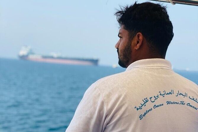 2 Hours Dolphin Watching Cruise in Muscat - The 2-hour dolphin hunt: what your time on the water is like