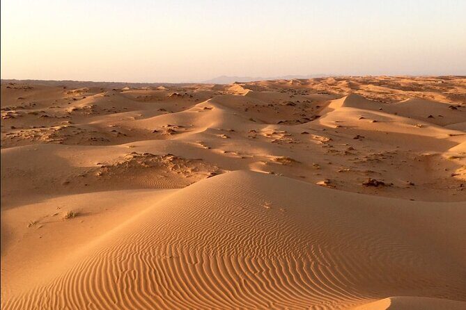 4-Days Private Jamila Sightseeing Tour - Day 4: Nizwa Fort, Nizwa Souq, Al Hamra ruins, Misfat al Abriyyin, and Jebel Shams