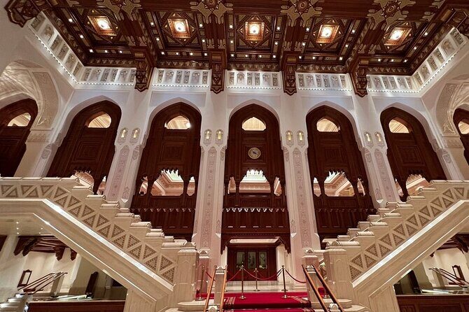 4-Hour Muscat City Tour Afternoon Till Evening - Al Alam Palace and Al Jalali Fort: Old Muscat Views in the Final Stretch
