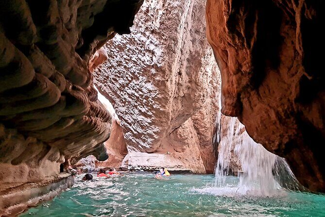 5 Days 4 Nights Oman Package Tour Mohammed - Day 5: Nizwa fort and silver souq, then Al Hamra, Misfat al Abreyeen, and Jebel Shams