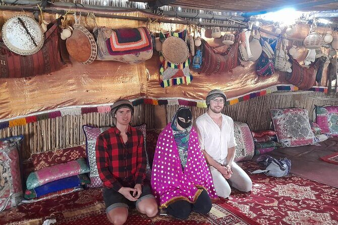 5 Days - 4 Nights Private Roundtrip Tours - Fatimah Tours - Day 1: Wadi Shab Pools, Wadi Tiwi Lushness, and Ras Al Jinz Turtles