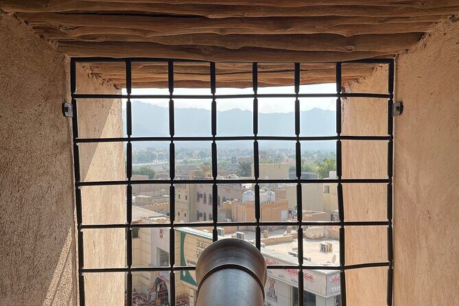 AMOUAGE: Full Day Private Tour to Nizwa and Jebel Akhdar - Nizwa Souq: dates, crafts, and everyday trading life