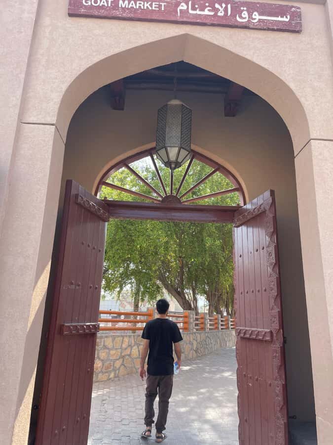 AMOUAGE: Full Day Private Trip to Nizwa and Al Jabal Akhdar - Jebel Akhdar and the Saiq Plateau: High-Altitude Views With a Cooler Feel