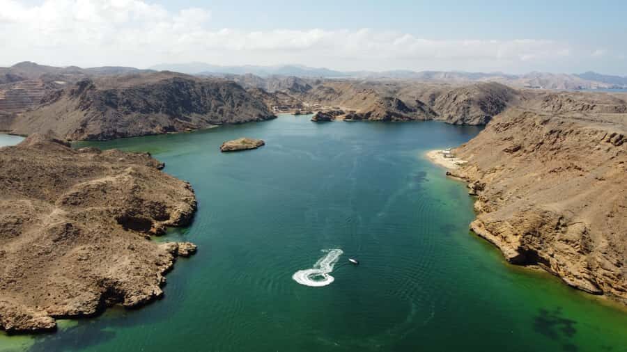 Bandar Al Khayran Jorney: Group Tour with Snorkeling - Speedboat to Bandar Al Khayran: the part that makes it fun fast