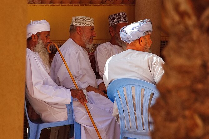 Enjoy the beauty of Fanja, Samail، Izki & Nizwa on a special trip - Fanja: mud houses, farms, and the Hajar mountain frame