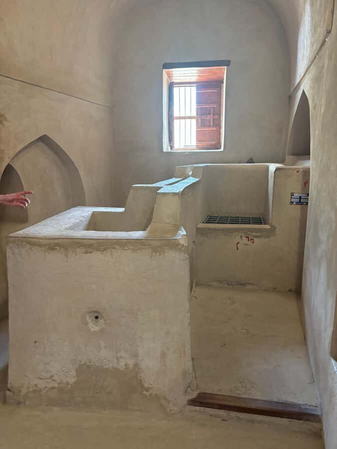 From Muscat: Nizwa and Jebel Shams Day Trip - Lunch in Oman’s Midday Rhythm