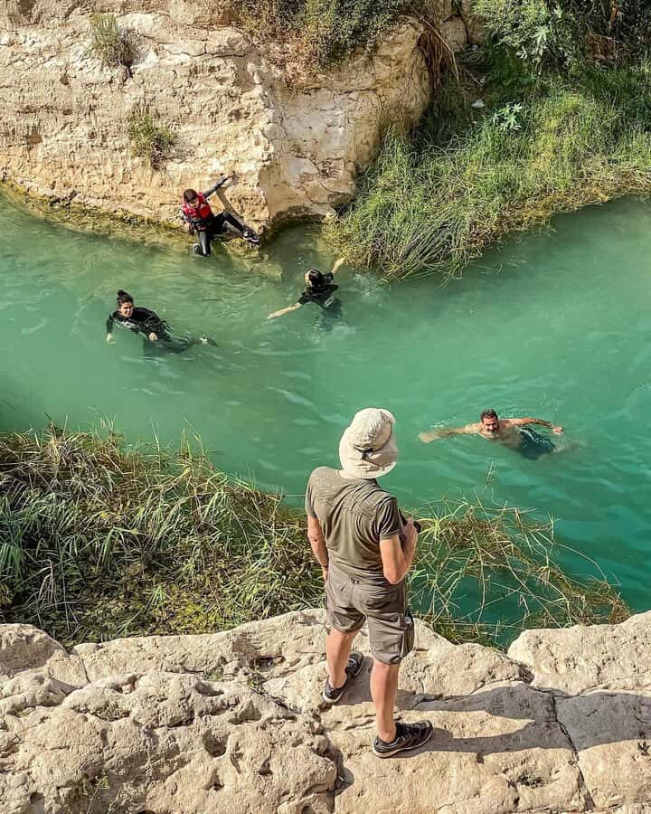 From Muscat:Private Wadi Shab and Bimmah SinkHole Tour - The keyhole cave: narrow swim, waterfall inside