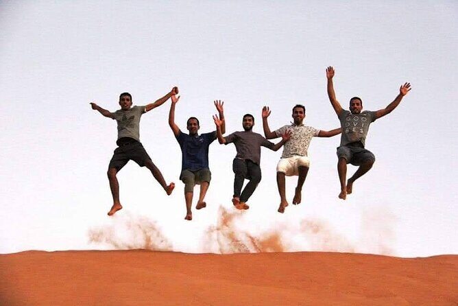 Full-Day Desert Safari Jeep Tour in Ash Sharqiyah Governorate - Wadi Bani Khalid: swimming in year-round green pools