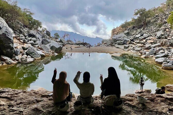 Full Day Guided Tour to Balcony Walk and Hidden Lake With Pickup Included - Price and value at $265 per person