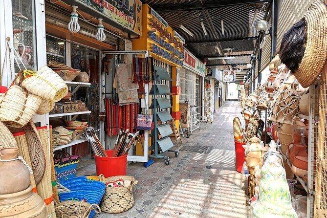 Full Day Nizwa & Jebel Akhdar Guided Tour - Seasonal planning: what March feels like vs what summer brings