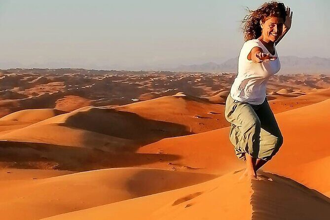 Full-Day Private Wahiba Sands Desert and Wadi Bani Khalid Tour - Leaving Muscat With a Private 4x4 Setup for an 8–9 Hour Day