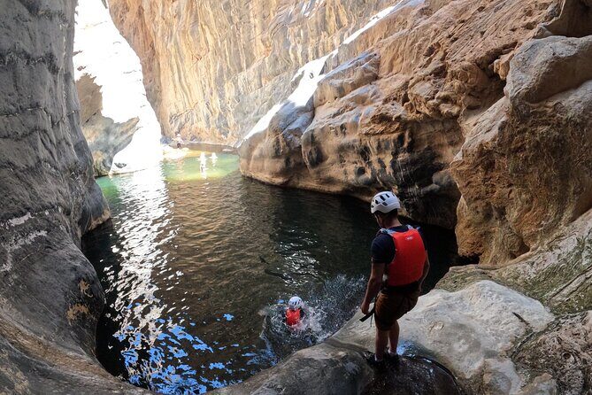 Full Day - Snake Canyon Adventure Tour in Jebel Shams region - Who should book this Snake Canyon adventure (and who should skip)
