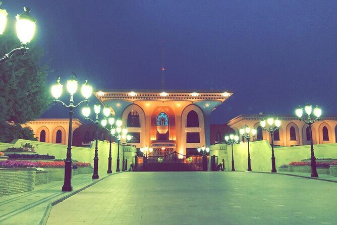Half day Private Guided Tour in Muscat with Pickup - Sultan Qaboos Grand Mosque: The Carpet and the Scale You Can Feel