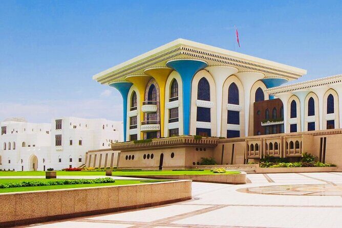 Half-Day Private Muscat City Tour - Top Landmarks in Just 4 Hours - Al Jalali and Al Mirani Fort Photo Stops: Big Views Without the Long Walk