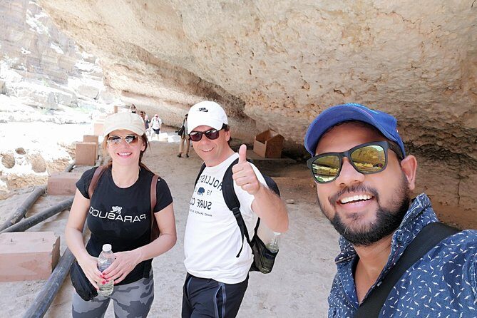 Highlights of ancient Oman (6 days /5 nights) - Nizwa and the fort-and-craft route: Jabrin Castle, Bahla pottery, and souq energy