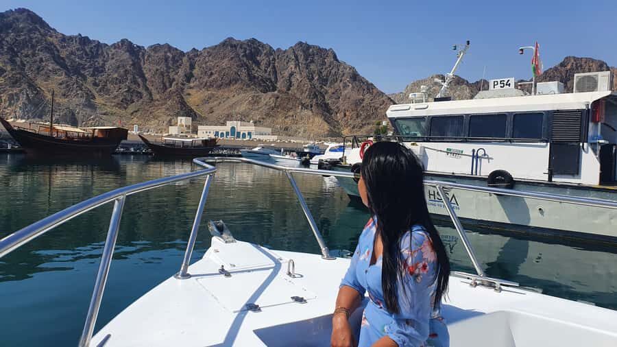 Highlights of Muscat city tour in private car with guide - A simple game plan: mosque, museum, souq, and palace