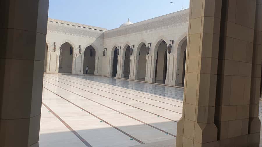 Highlights of Muscat city tour in private car with guide - Private, insured car with hotel pickup and drop-off