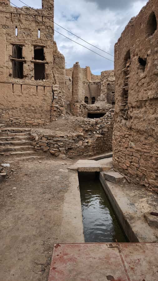 Historical City of Nizwa - Nizwa: fort sights and smart shopping at the old-city market