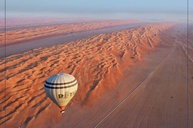 Hot Air Balloon Tour at Wahiba Sands - The balloon experience: up to 12 passengers and a pilot you can trust