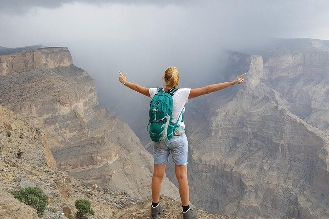 Jabl Shams with Nizwa for tours and sightseeing - Reaching Jebel Shams: Oman’s highest peak and Wadi Nakhr views