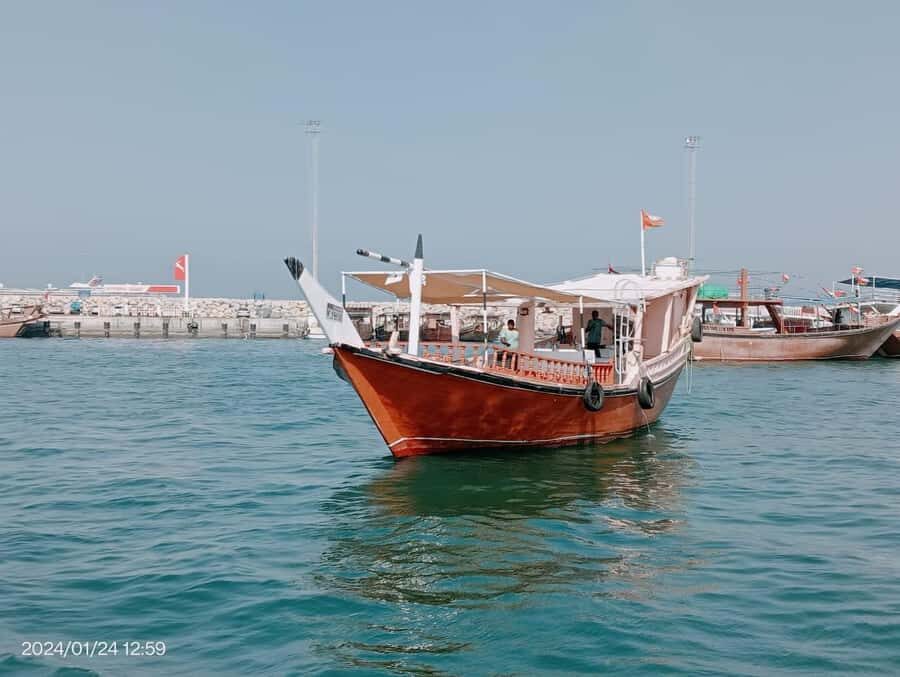 Khasab: Dhow Cruise with Lunch, Dolphin Watching& Snorkeling - Getting there without stress: pickup options that matter