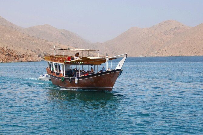 Khasab Musandam Full Day dhow cruise with lunch and Snorkeling - Pickup, Mobile Tickets, And Group Size: Small Details That Matter
