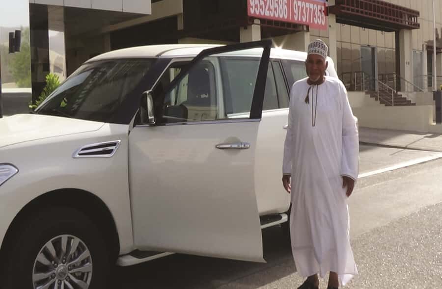 Majestic Canyon & Nizwa Cultural Journey from Muscat - The Nizwa Fort and souq start: culture on your first hour