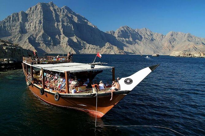 Musandam Khasab Day Trip and Dhow Cruise from Dubai - Lunch onboard Oman-style: included and worth factoring in