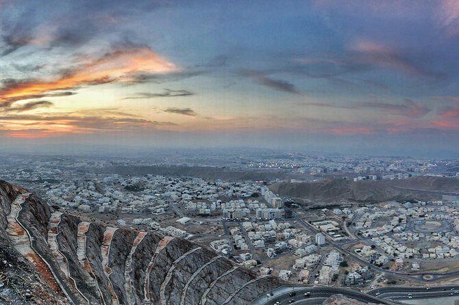 Muscat: City Highlights Experience with Transfer - Bait Al Zubair: weapons, costumes, and an Omani village setting