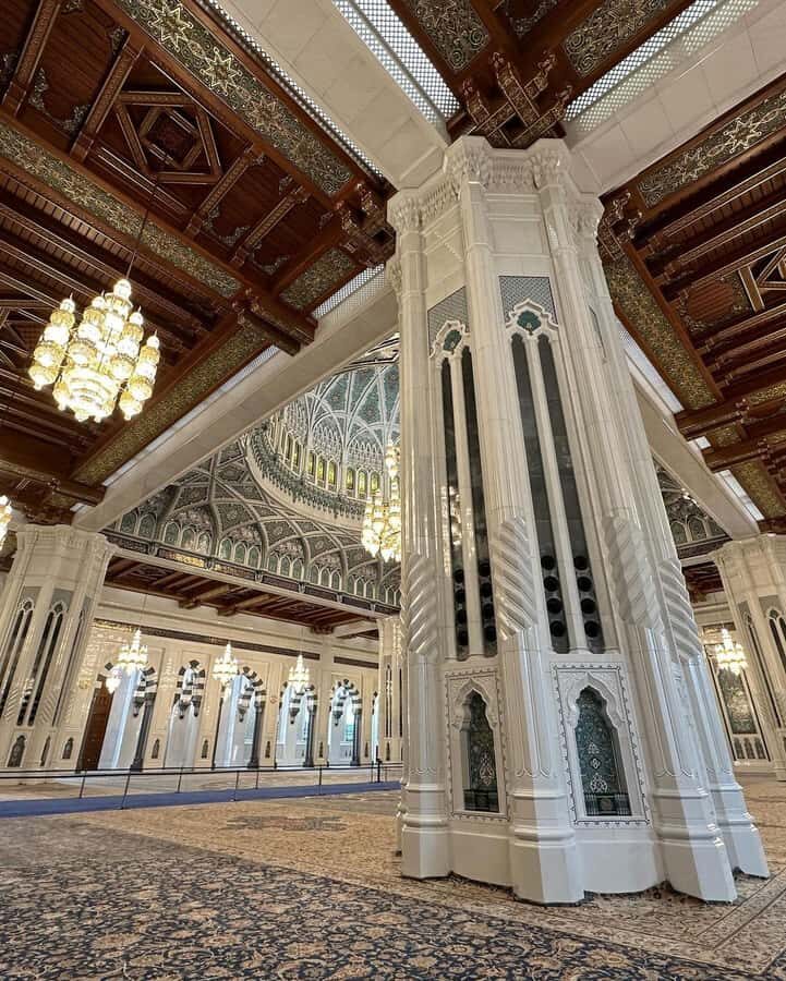 Muscat City Tour and life with Omani Guy ( luxury car). - Old Muscat views: Al Alam Palace and Portuguese forts for big photos