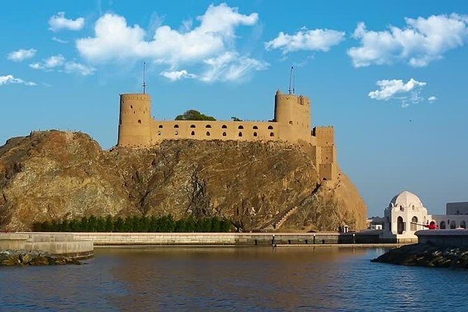 Muscat City Tour frensh or Italien Guide - Bait Al Zubair Museum: culture that sharpens your photos