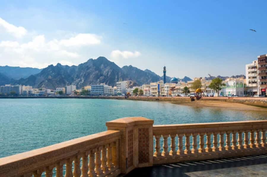 muscat city tour with pick up SMALL GROUP 7 PEOPLE MAX - Sultan Qaboos Grand Mosque: More Than a Beautiful Building