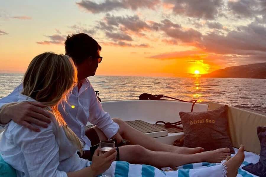 Muscat : Coastal & Sunset Boat Trip - The short marina stop at Bandar Al Rowdha: what to do with 10 minutes