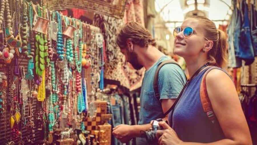 Muscat: Day Tour with Omani Lunch, Hotel Pickup, and Airfare - Sohar’s Sultan Qaboos Grand Masjid stop: quick orientation before Muscat