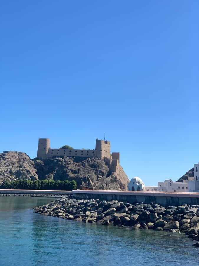 Muscat: Evening Group City Guided Tour with Free Dinner - Muttrah Souq: Where the Shopping Plan Actually Matters