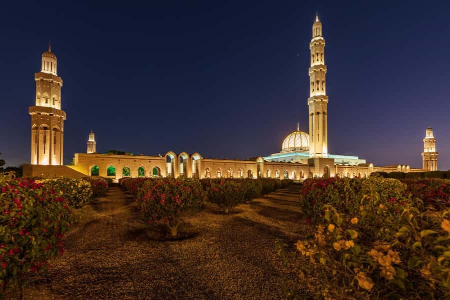Muscat: Evening Guided City Highlights Tour by Van - Sultan Qaboos Grand Mosque: Architecture You Can Read in One Photo Stop