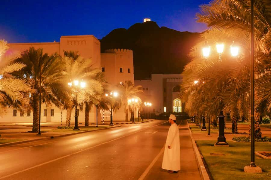 Muscat: Evening Guided City Highlights Tour by Van - Hotel Pickup by Van: The Easy Start You’ll Appreciate