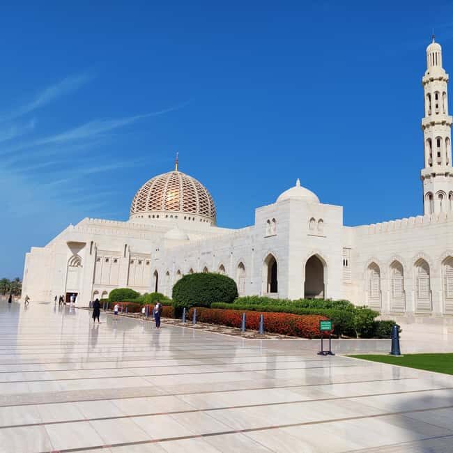Muscat: Full-Day Private City Tour by luxury Car with Guide - Price, included perks, and the add-ons that matter