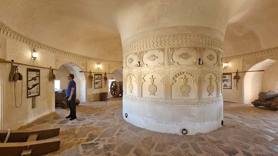 Muscat: full day tour to Nakhal, Rustaq and hot springs - Rustaq and Al-Hazm Castle: Why This Fort Stop Works