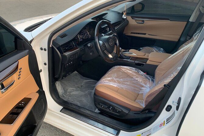 Muscat : Luxury car with private driver - Private and flexible: who this fits best