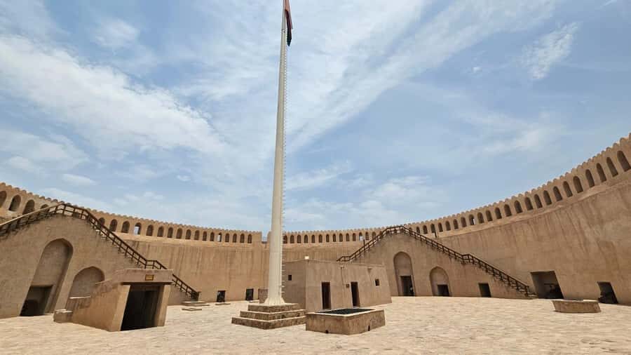 Muscat: Nizwa, Birkat Al Mouz & Oman Across Ages Museum - Guides, pacing, and why the day works