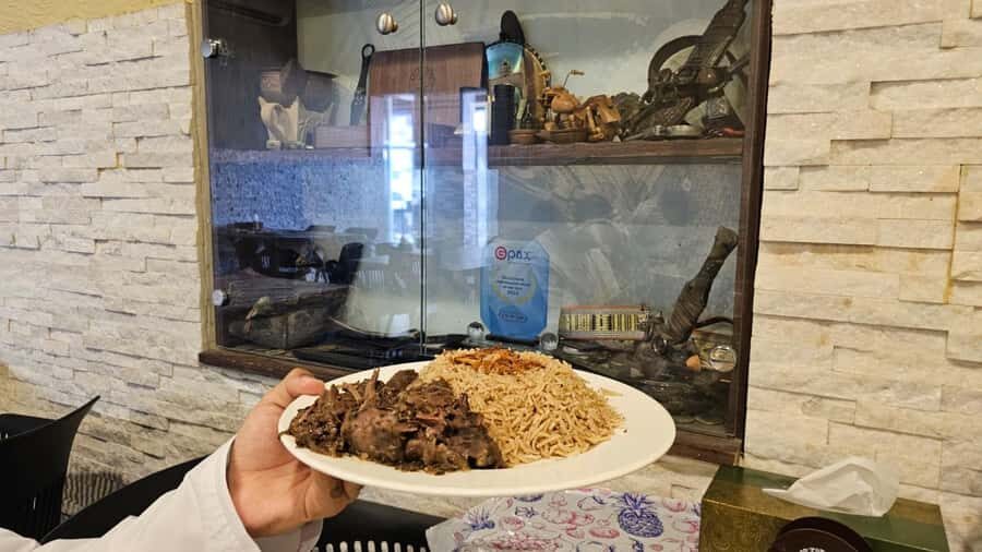 Muscat: Omani Food Tour with Shuwa & Halwa - Key things that make this tour worth your time