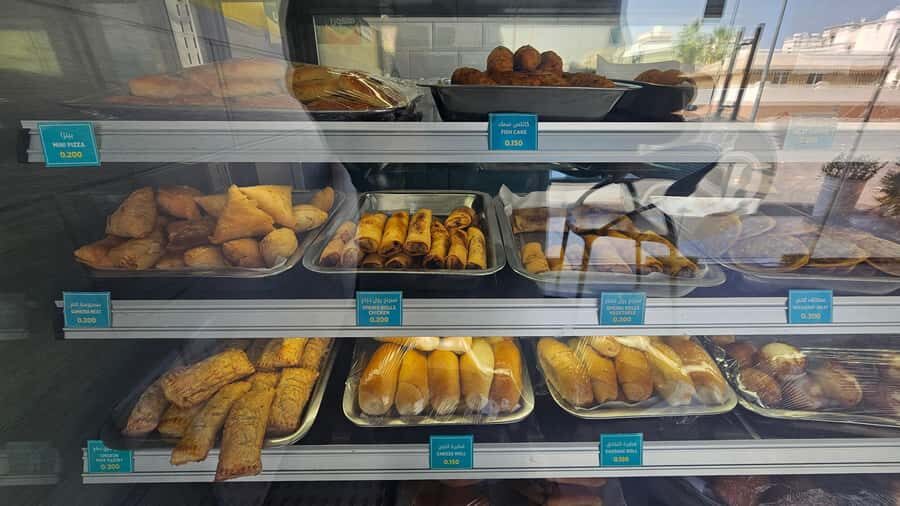 Muscat: Omani Food Tour with Shuwa & Halwa - Flavored Omani bread: one base, many versions