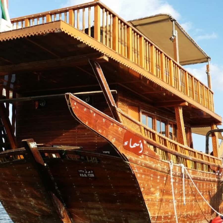 Muscat: Omani Traditional Dhow Sunset Cruise - Food and drinks: nice touch, but don’t expect a feast