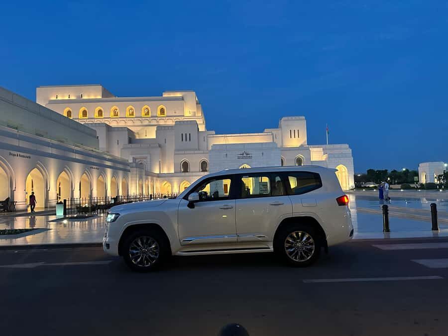 Muscat : private evening tour to discover With transfer - Evening Muscat: why the Corniche stop feels so worth it