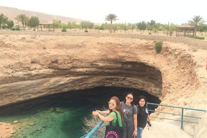 Muscat : Private trip to Wadi Shab for a full day with lunch - Stop 1: Bimmah Sinkhole swim break (and why 30 minutes matters)
