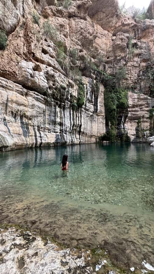 Muscat: Wadi Mibam Private Full Day Tour by 4x4 car - What to pack for this Muscat wadi day (rope + swimming ready)