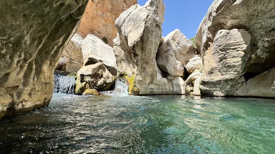 Muscat: Wahiba Desert and Wadi Bani Khalid Guided Group Tour - Wahiba Sands by 4x4: the dune-bashing ride you’ll remember