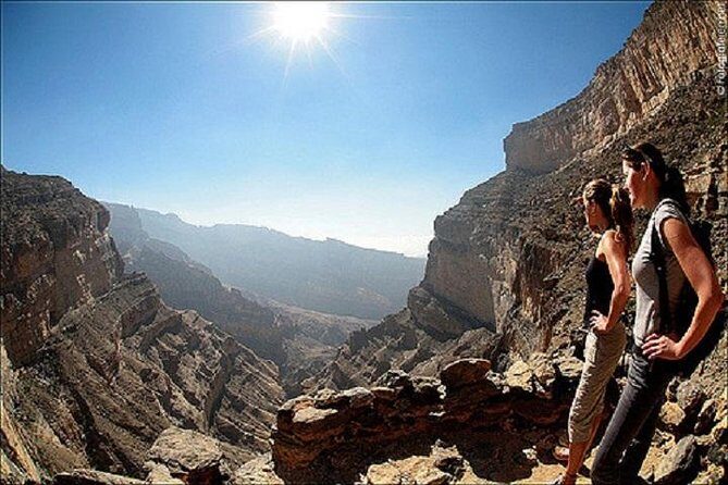 Nizwa and Jabl Shams private and custom tour - Nizwa and Jebel Shams: a day trip with two very different Oman vibes