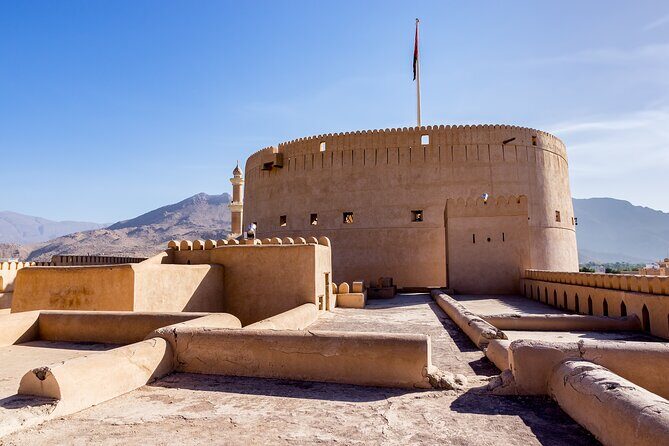 Nizwa and Oman's Historical Gems Tour - Nizwa Souq: how a 30-minute market stop can be the best part